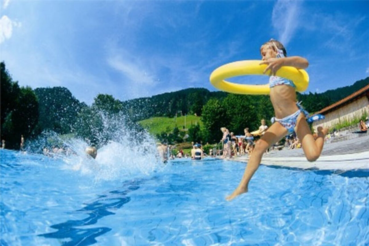 1_Spaß-im-Freibad__1_